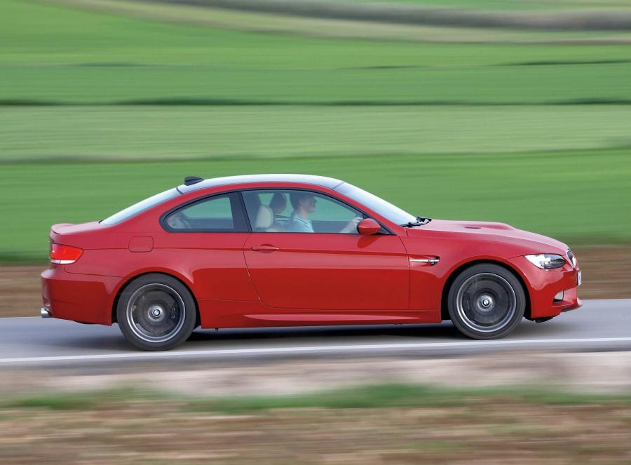  BMW M3 2008 года  (фото 45 из 219)